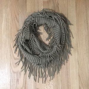 Fringe Scarf
